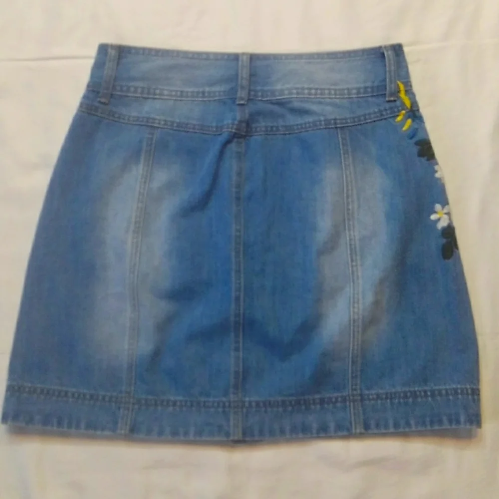 Th.reasa TRS Floral Embroidered Denim Blue Jean Skirt XL